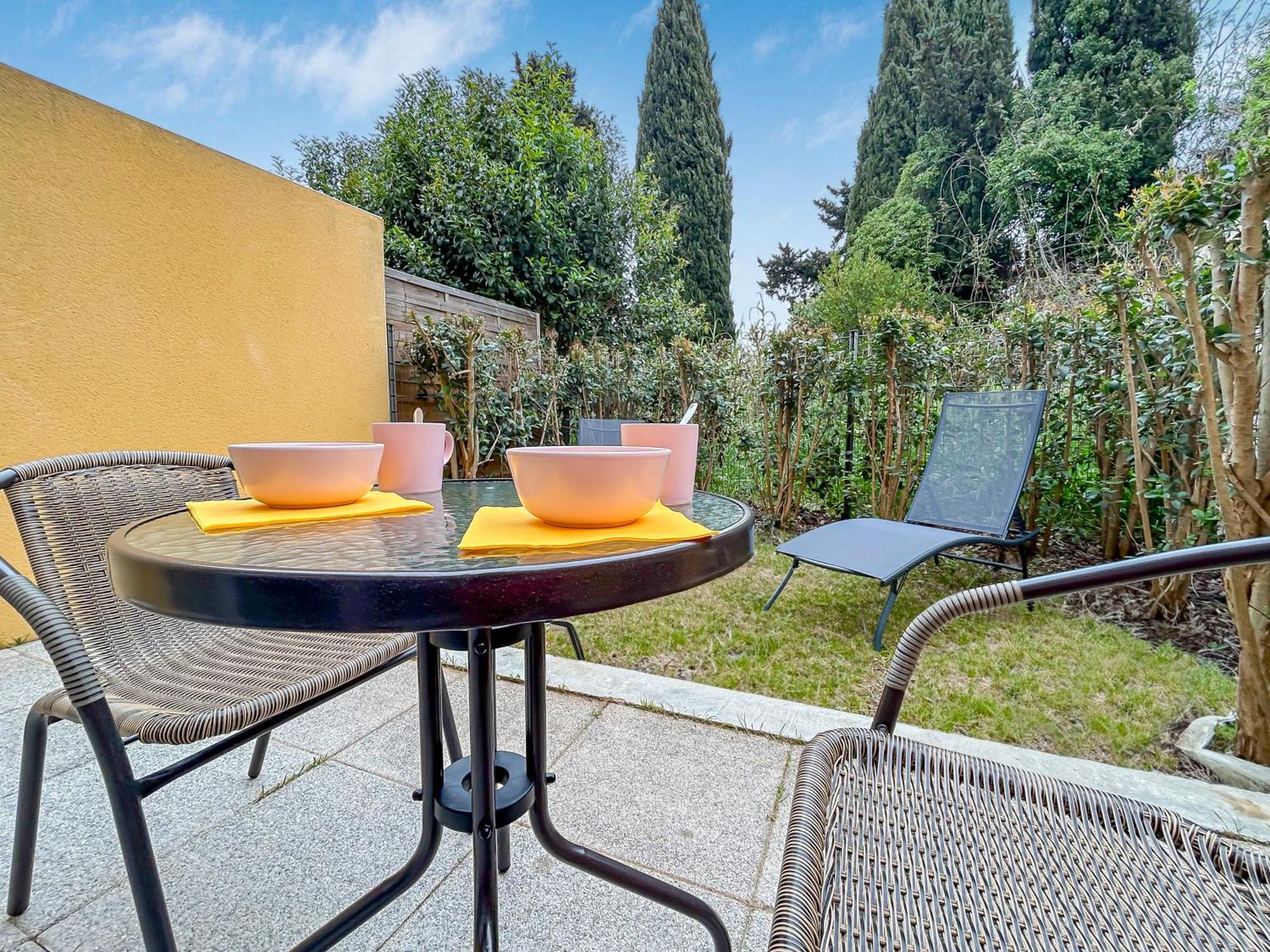 Vivez Lunel-Clim-Wifi Fibre-Parking Prive-Patio T2 Lunel  Exterior photo